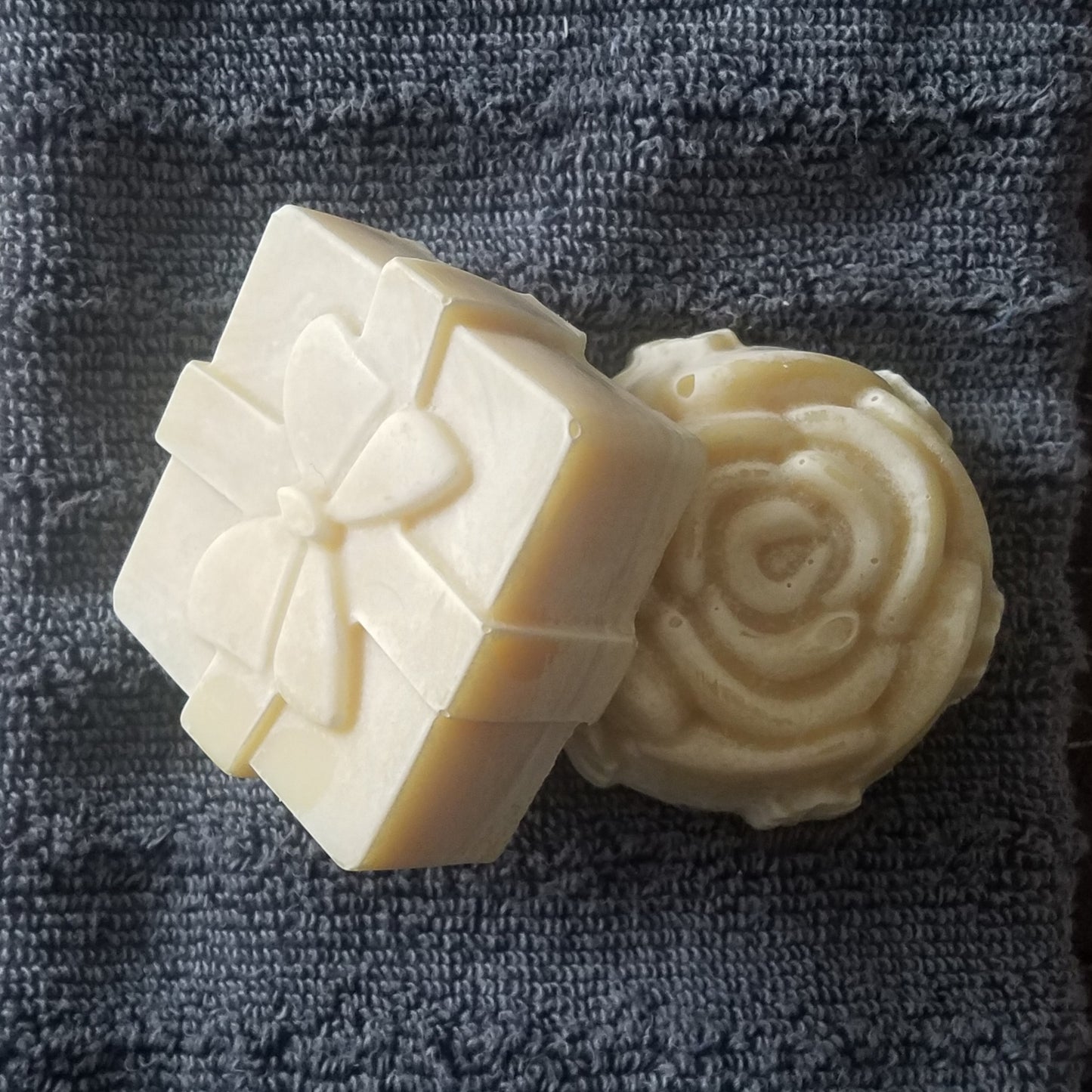 Moisturizing Deluxe Soap